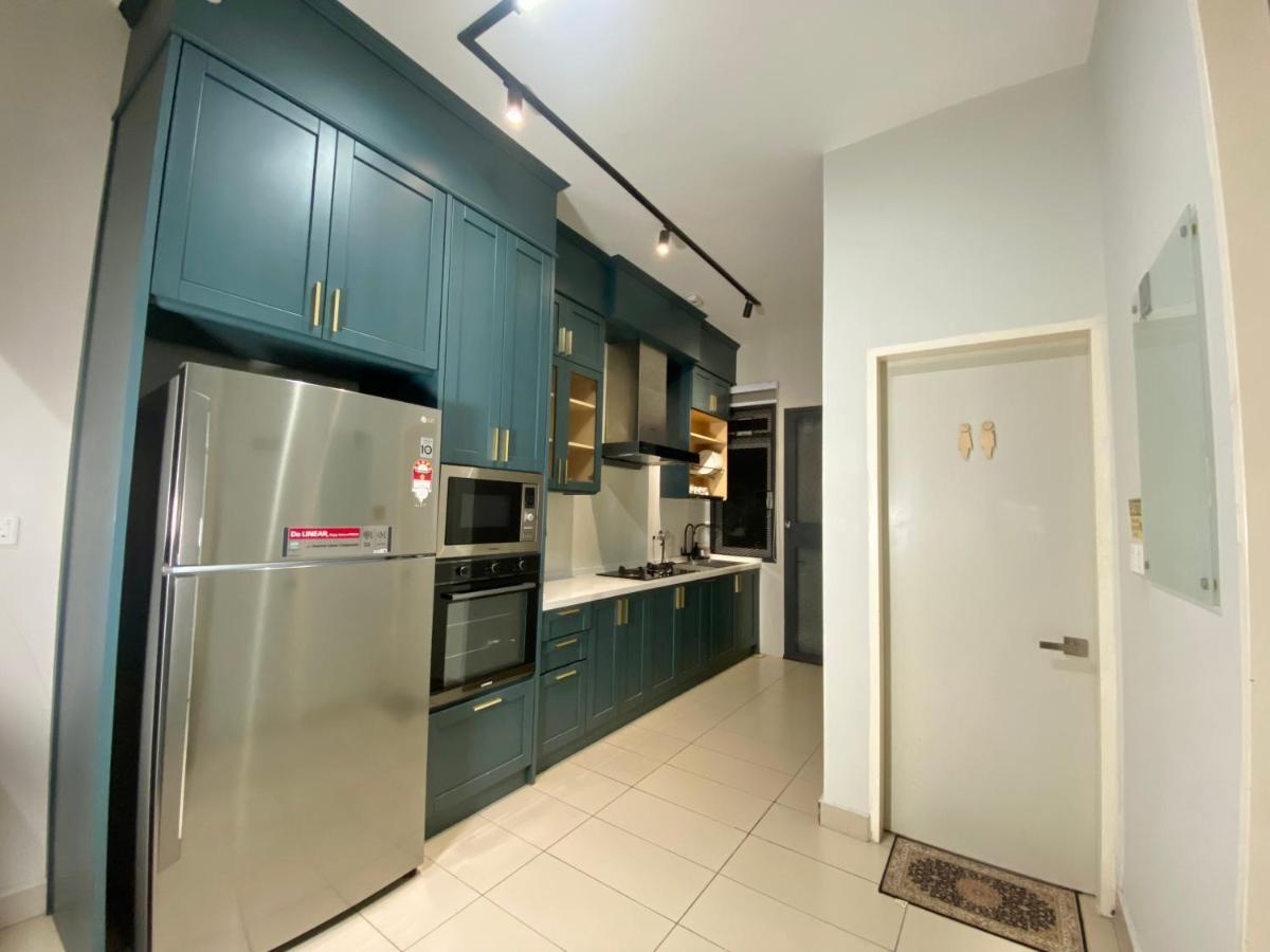 Luxury 2-Storey Terrace House Near Ioi City Mall Putrajaya Exterior photo