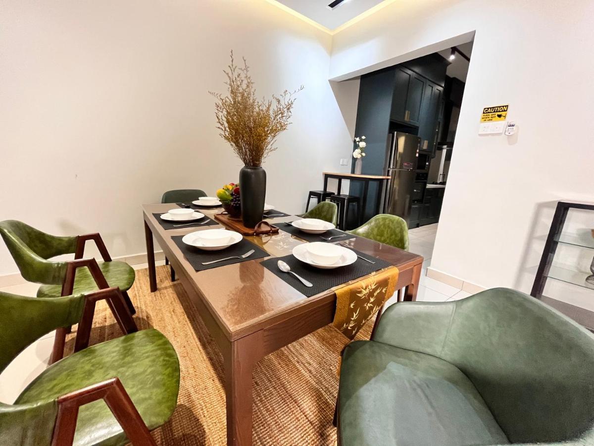 Luxury 2-Storey Terrace House Near Ioi City Mall Putrajaya Exterior photo